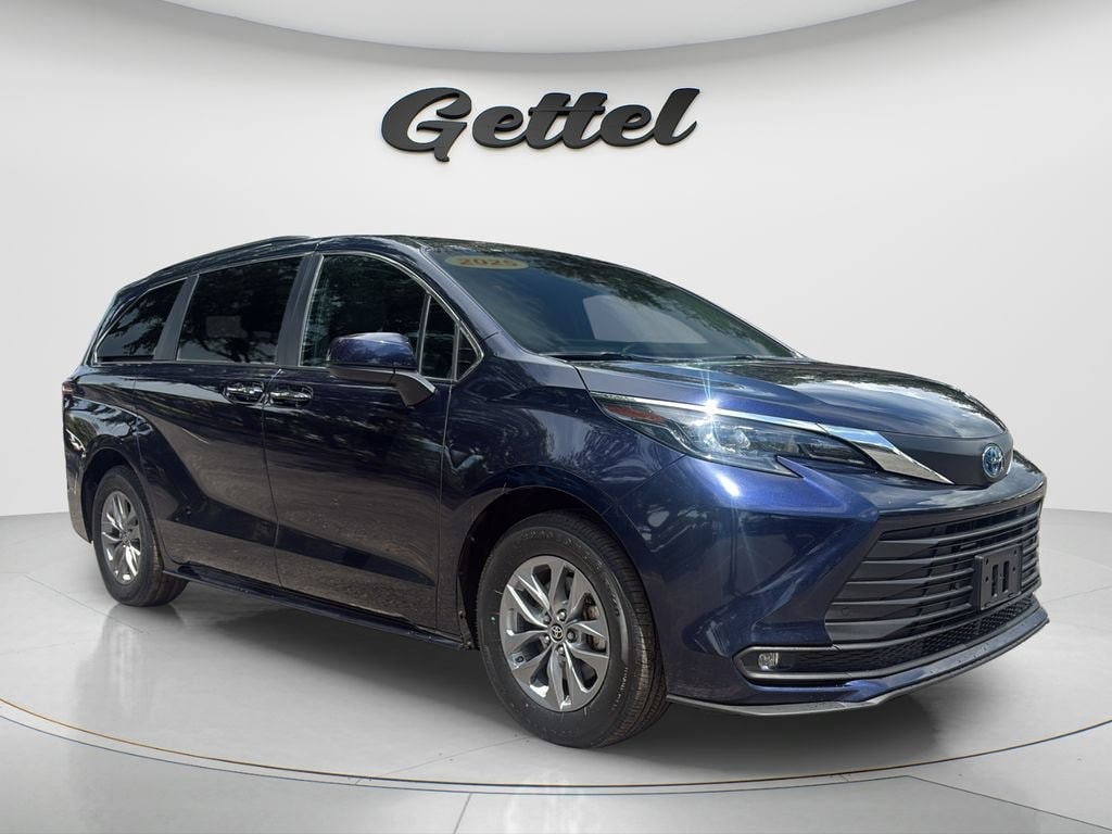 Certified 2025 Toyota Sienna XLE 8 Passenger Van Passenger Van