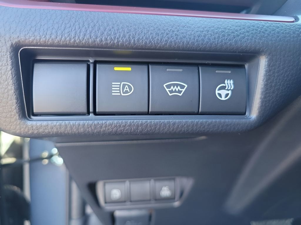 2026 Toyota Prius Plug-in Hybrid XSE - Photo 31