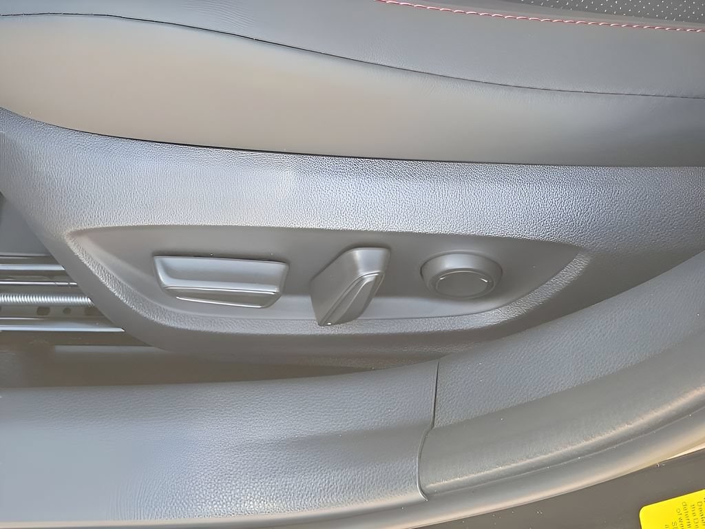 2026 Toyota Prius Plug-in Hybrid XSE Premium - Photo 29