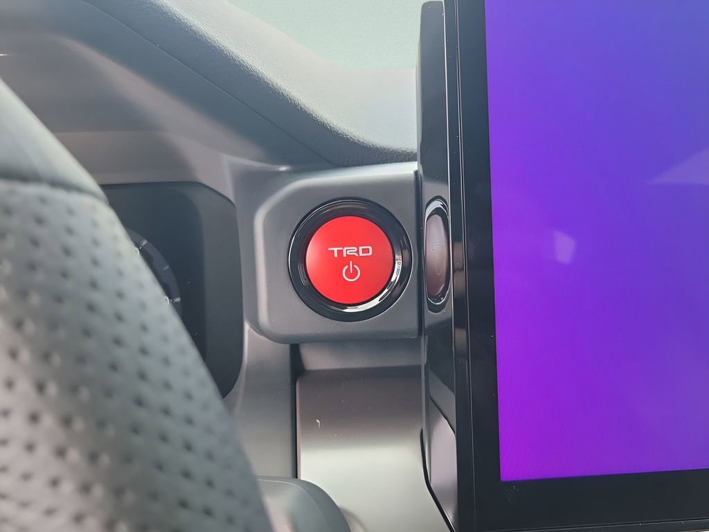 2025 Toyota Tacoma TRD Sport - Photo 24