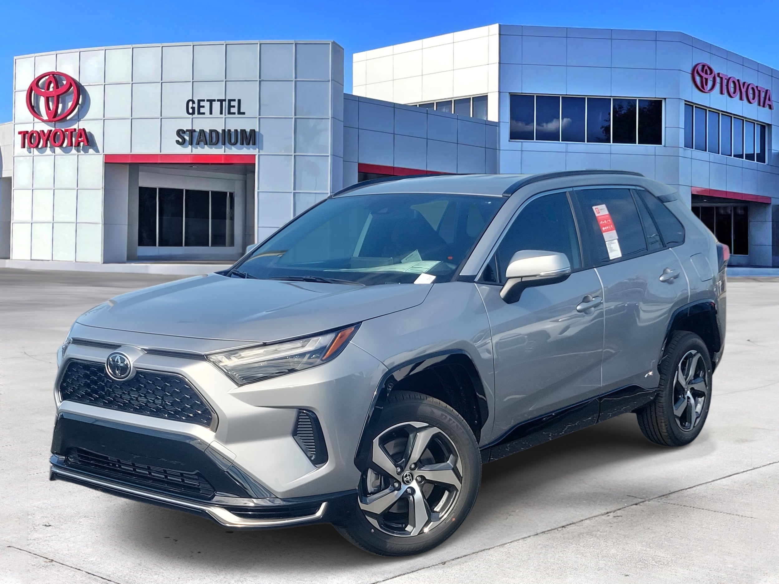 2025 Toyota RAV4 SE's photo