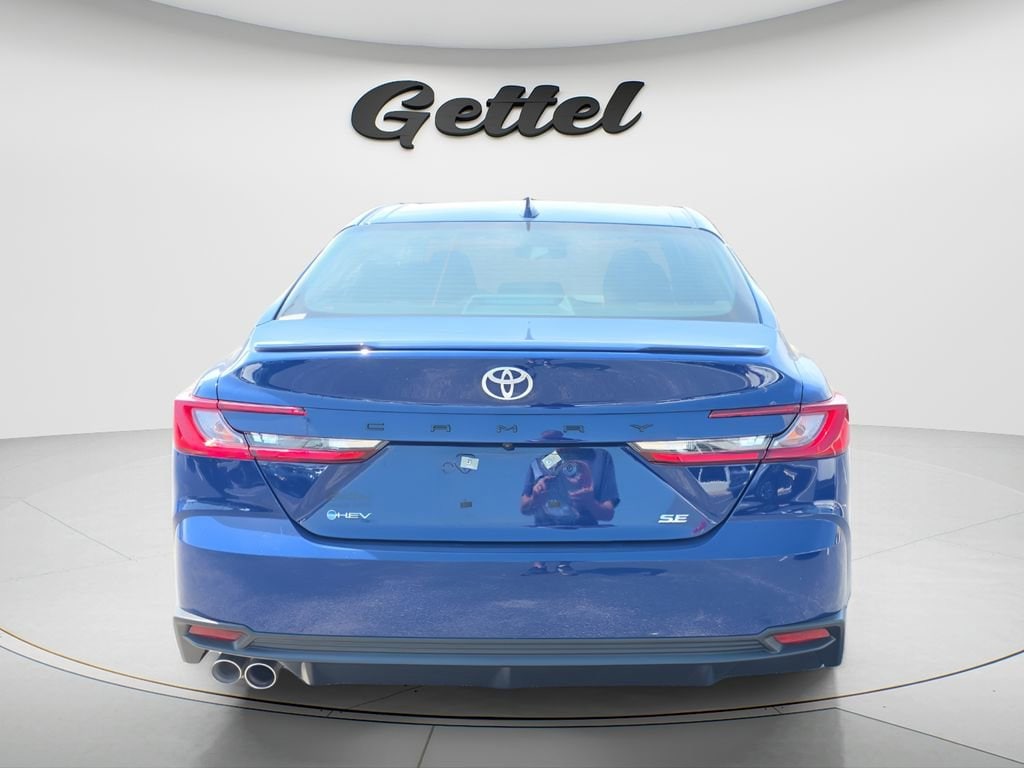 2026 Toyota Camry SE - Photo 6