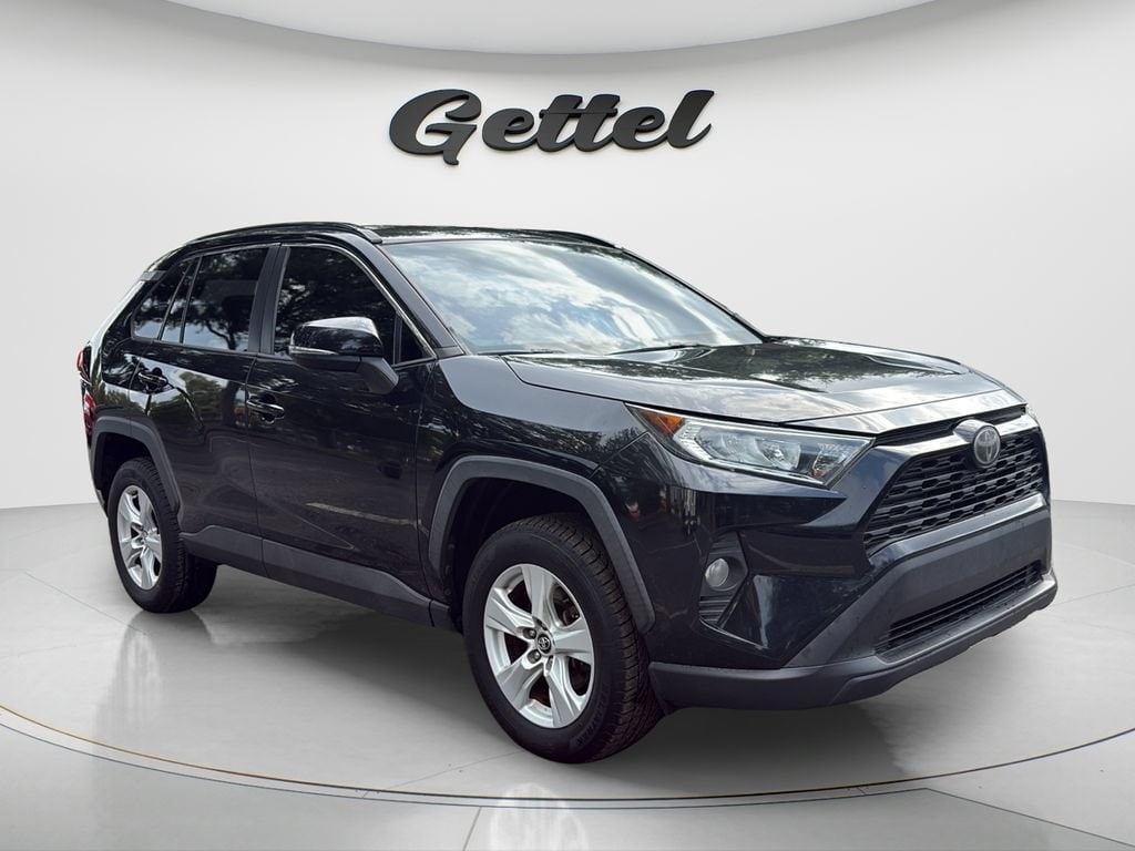Used 2020 Toyota RAV4 XLE SUV