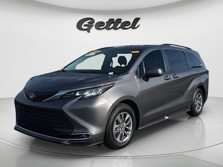 2023 Toyota Sienna XLE 8 Passenger Van Passenger Van