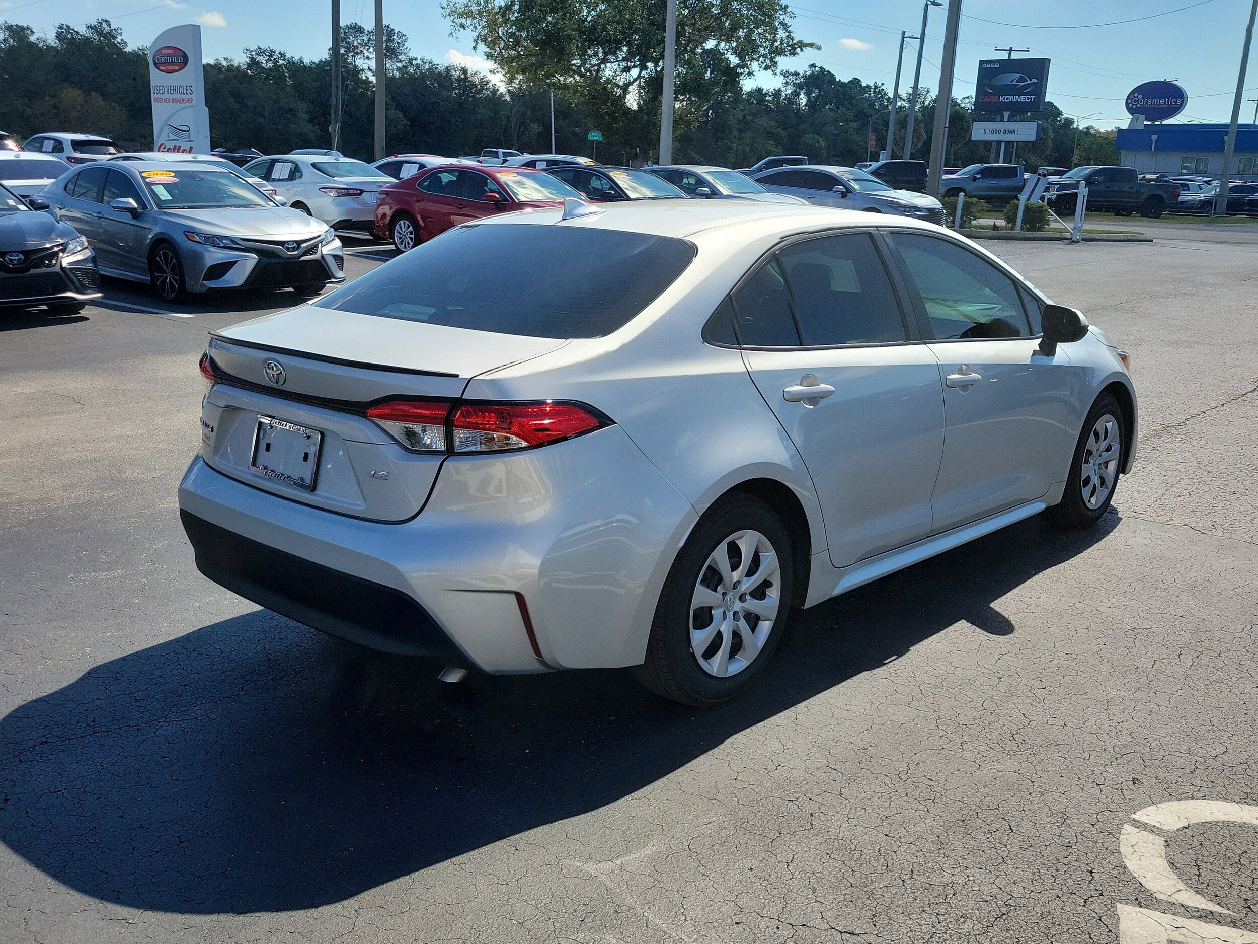 2024 Toyota Corolla LE photo 2