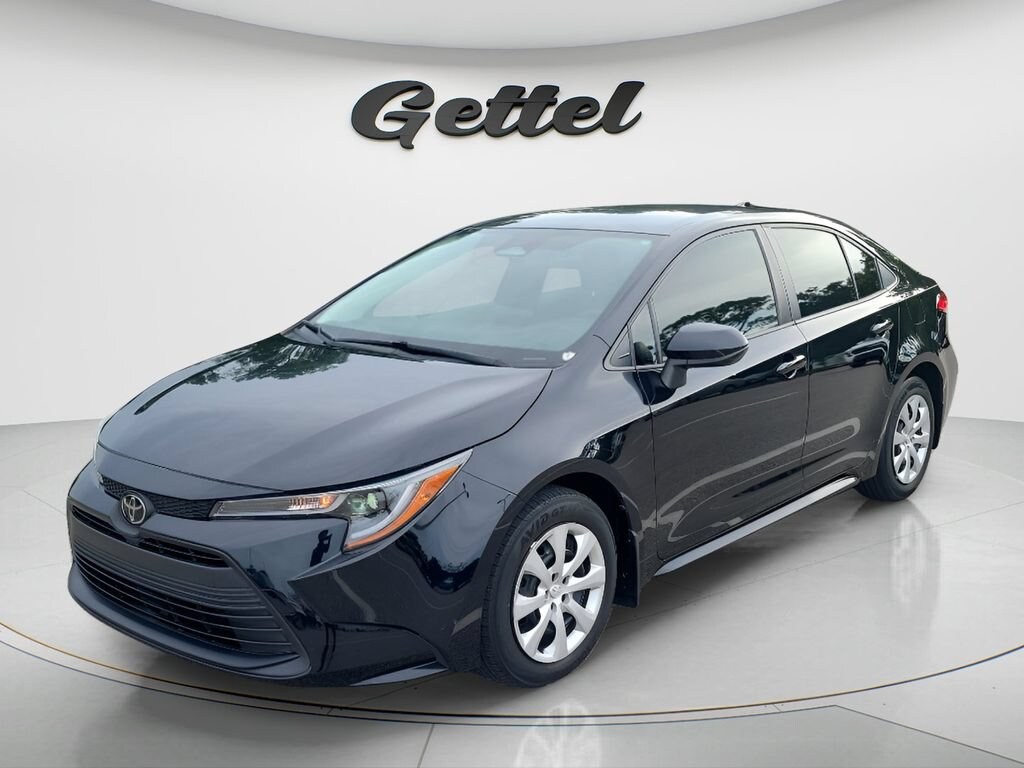 Used 2023 Toyota Corolla LE Sedan