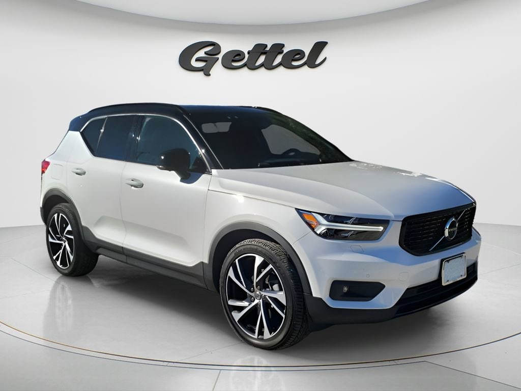 Used 2021 Volvo XC40 T5 R-Design SUV