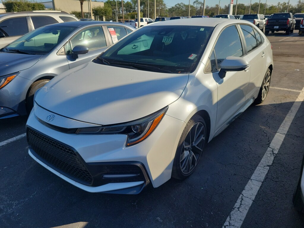 Used 2022 Toyota Corolla SE Sedan