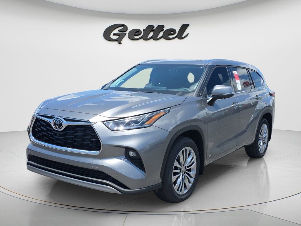 New 2026 Toyota Highlander Hybrid Platinum SUV