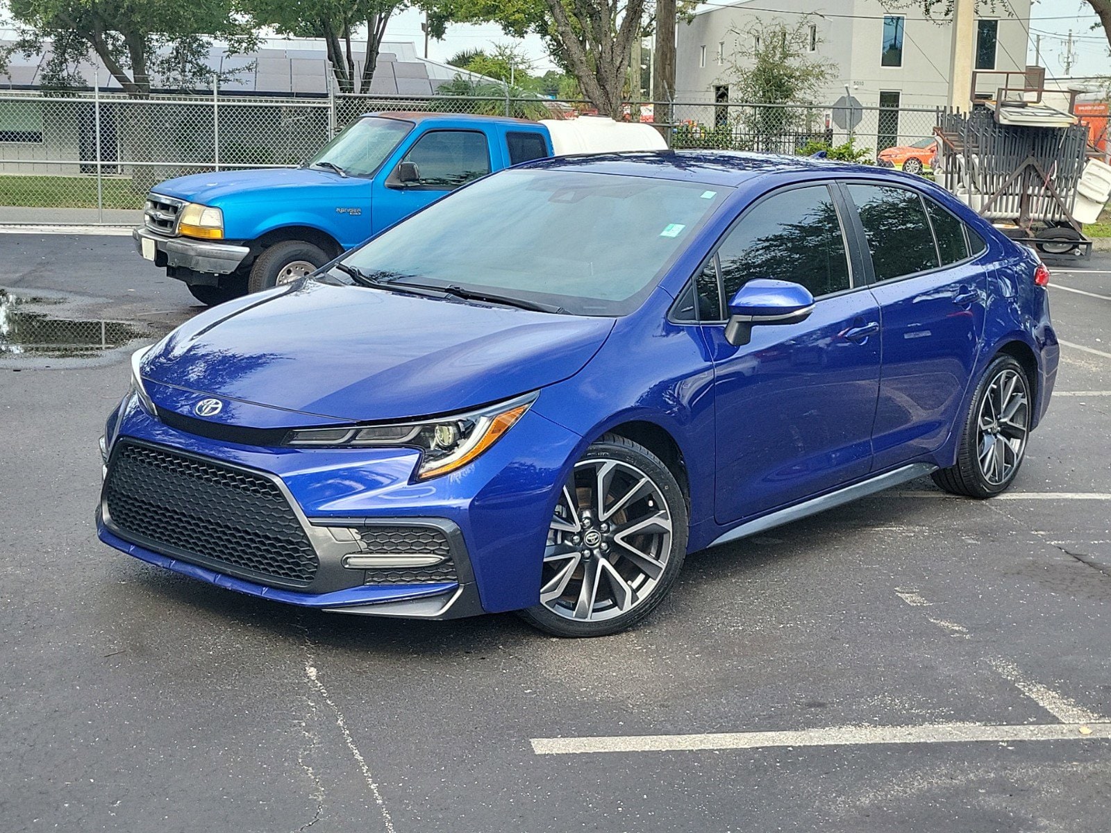 Used 2021 Toyota Corolla SE with VIN JTDS4MCE8MJ057123 for sale in Tampa, FL