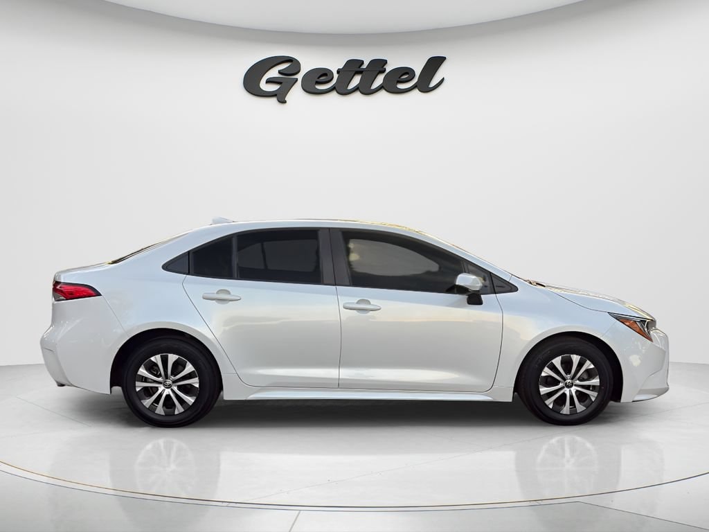 Certified 2022 Toyota Corolla Hybrid LE Sedan