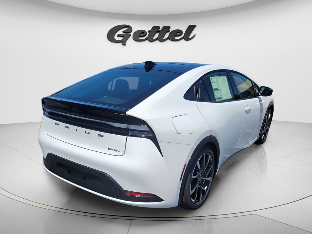 New 2026 Toyota Prius Plug-in Hybrid XSE Hatchback