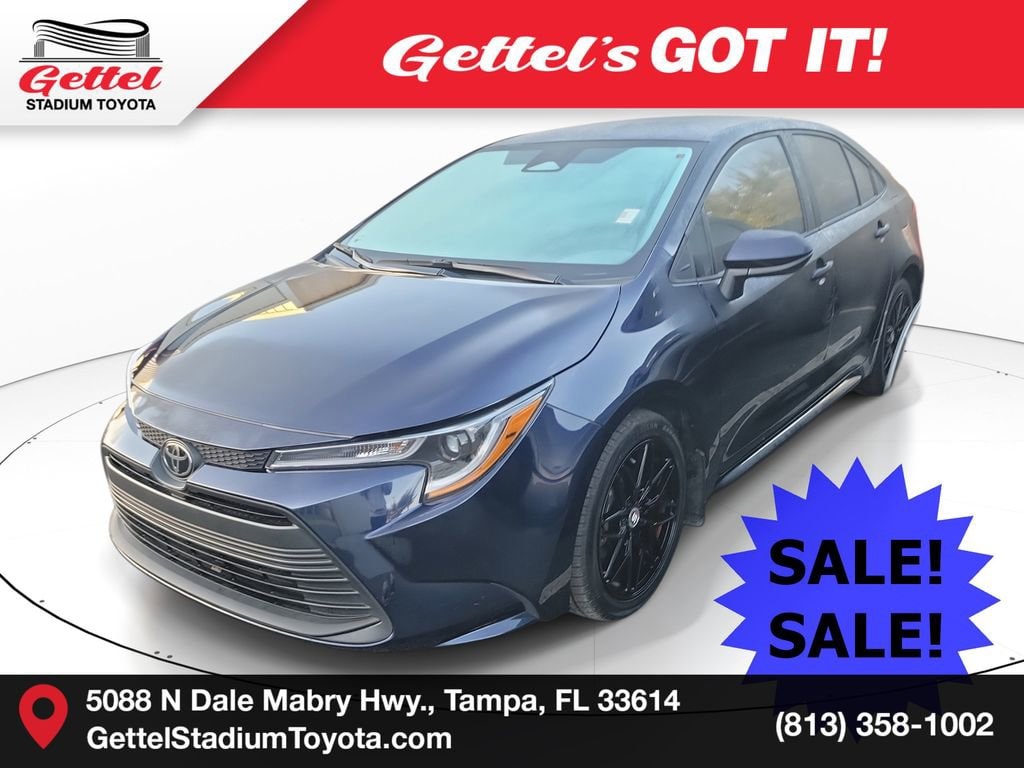 2025 Toyota Corolla LE's photo