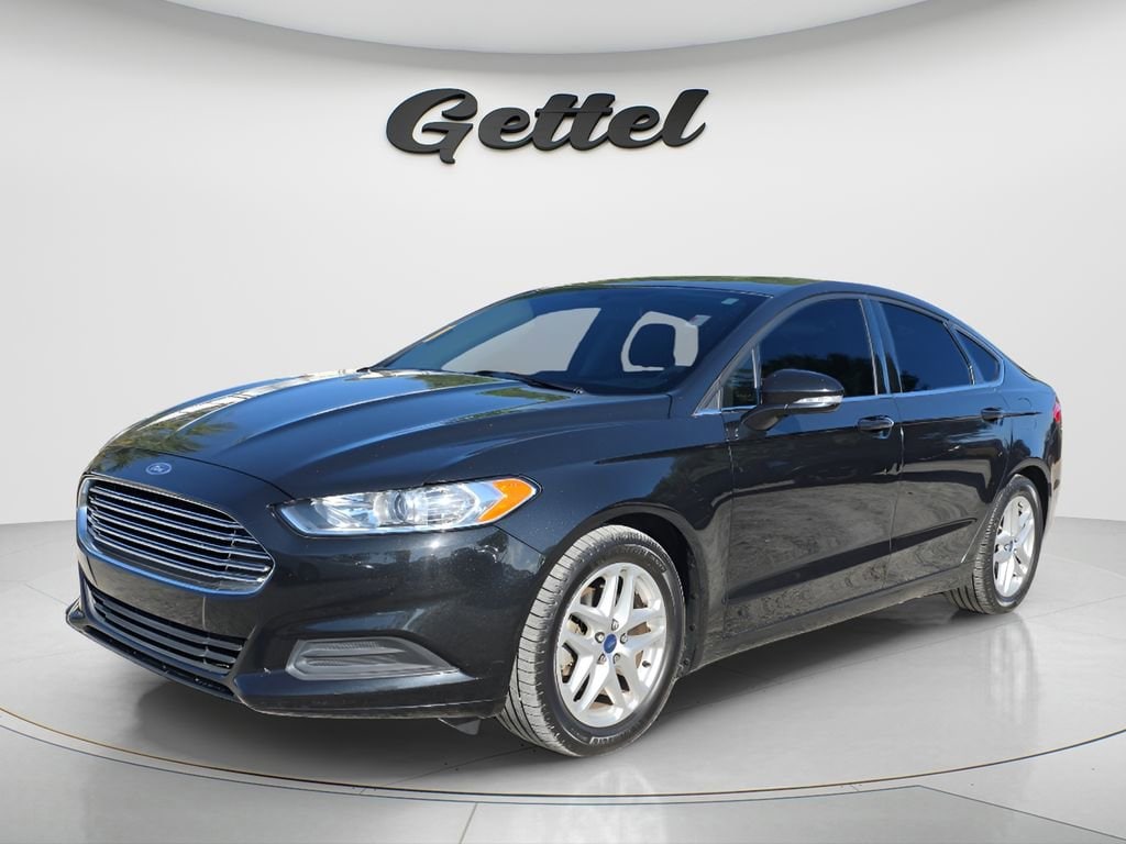 Used 2015 Ford Fusion SE Sedan