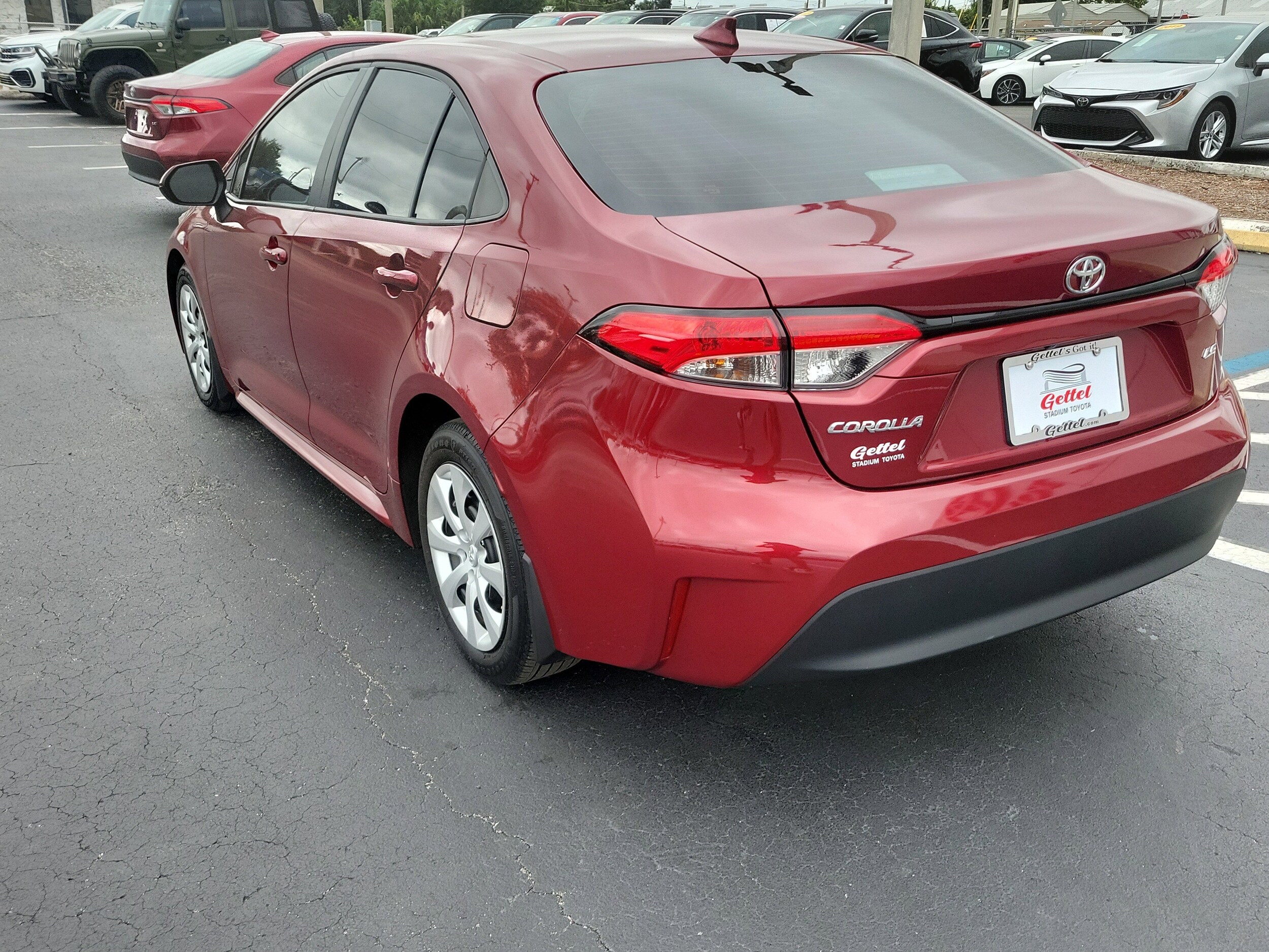 2024 Toyota Corolla LE photo 4
