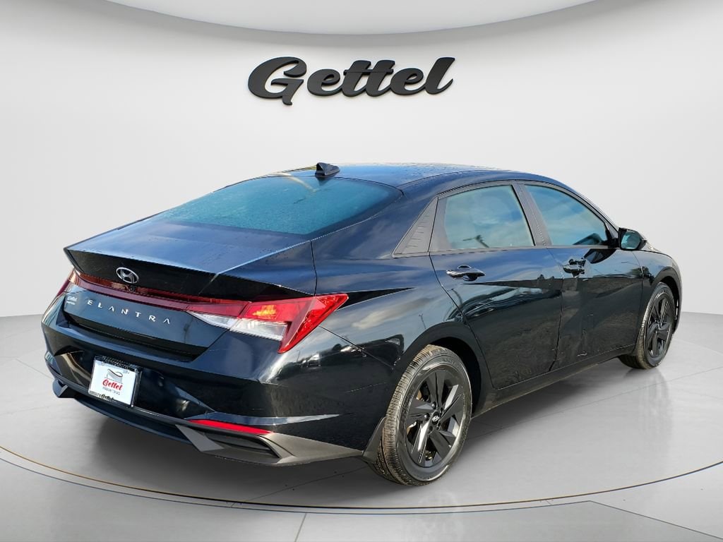 Used 2023 Hyundai Elantra SEL Sedan