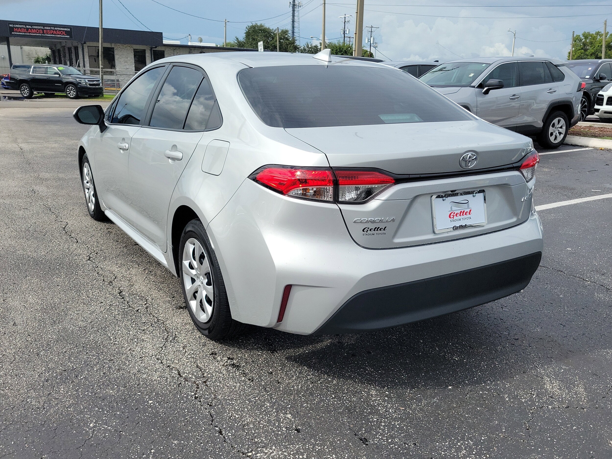 2024 Toyota Corolla LE photo 4