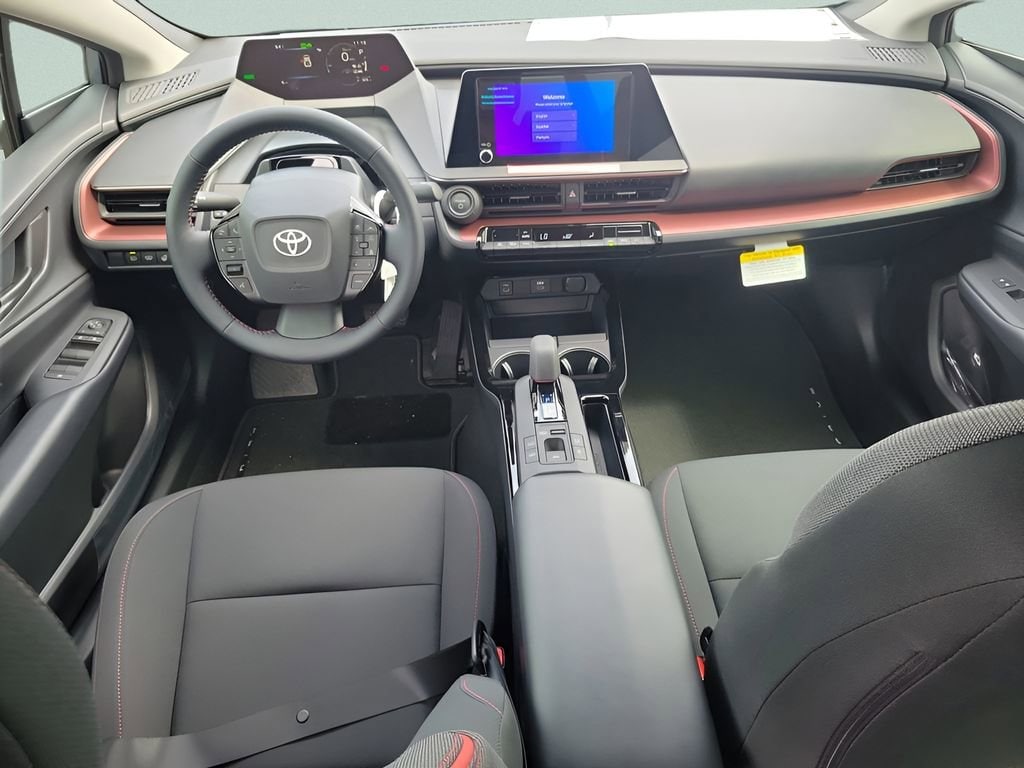 2026 Toyota Prius Plug-in Hybrid SE - Photo 12