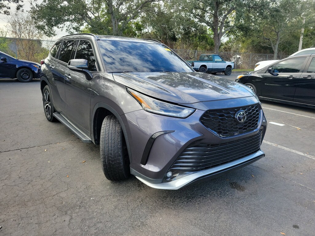 Used 2021 Toyota Highlander XSE SUV