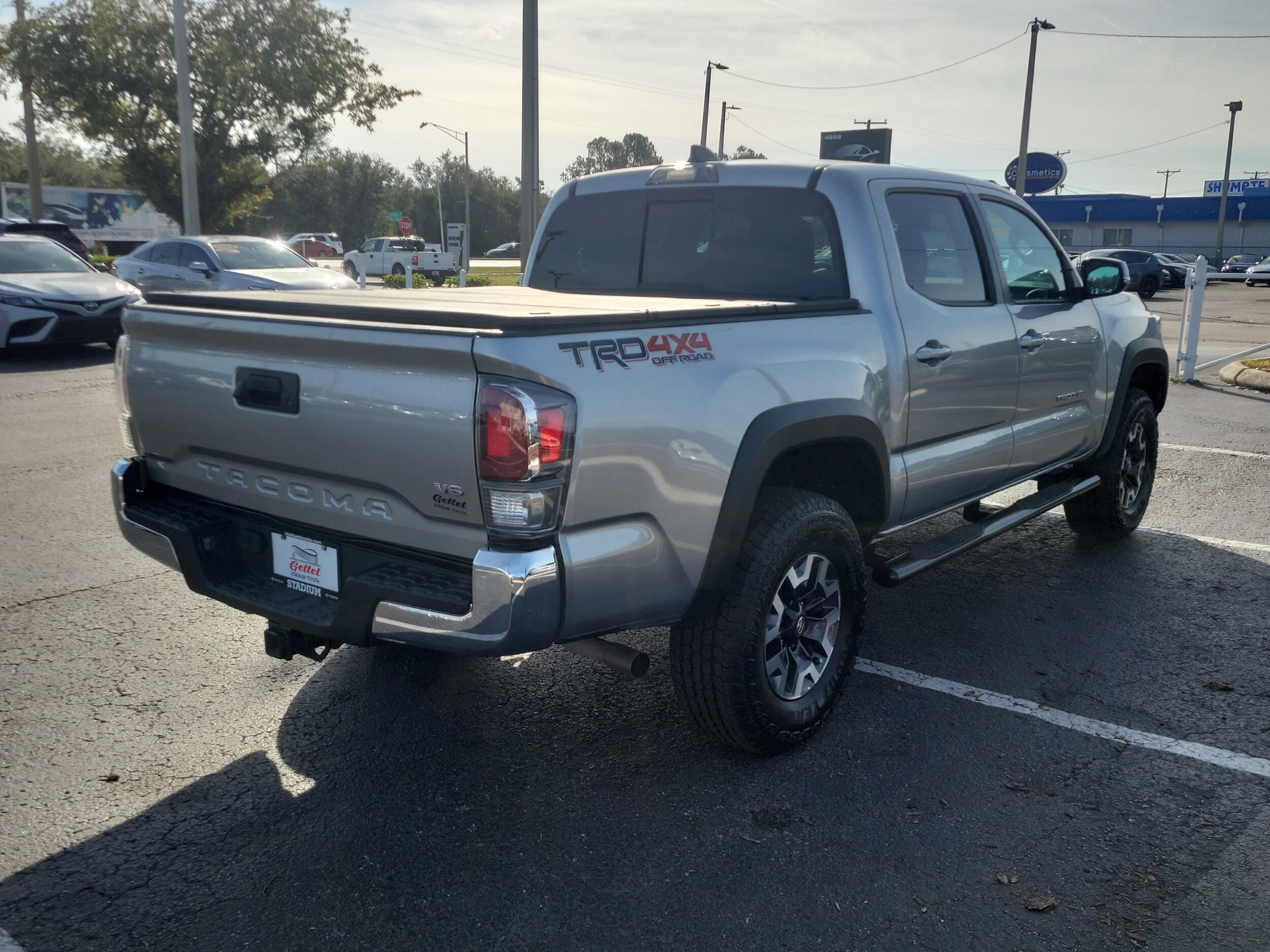 2023 Toyota Tacoma TRD Off-Road photo 3