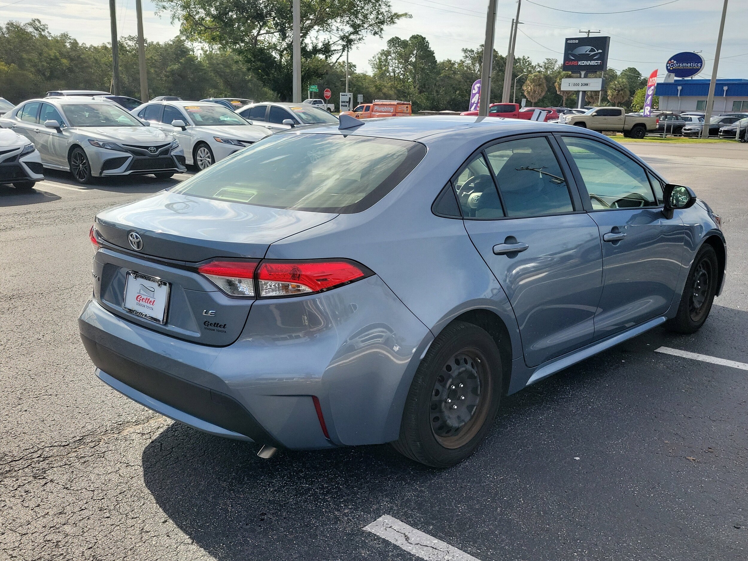2022 Toyota Corolla LE photo 3