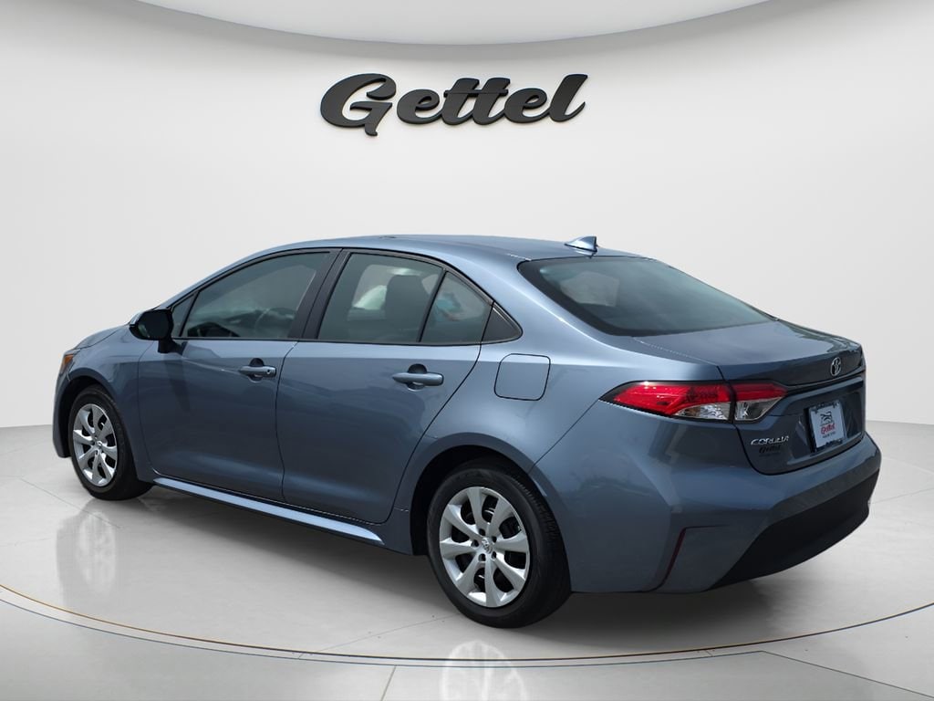 2025 Toyota Corolla LE - Photo 6