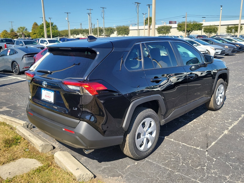 New 2025 Toyota RAV4 LE SUV