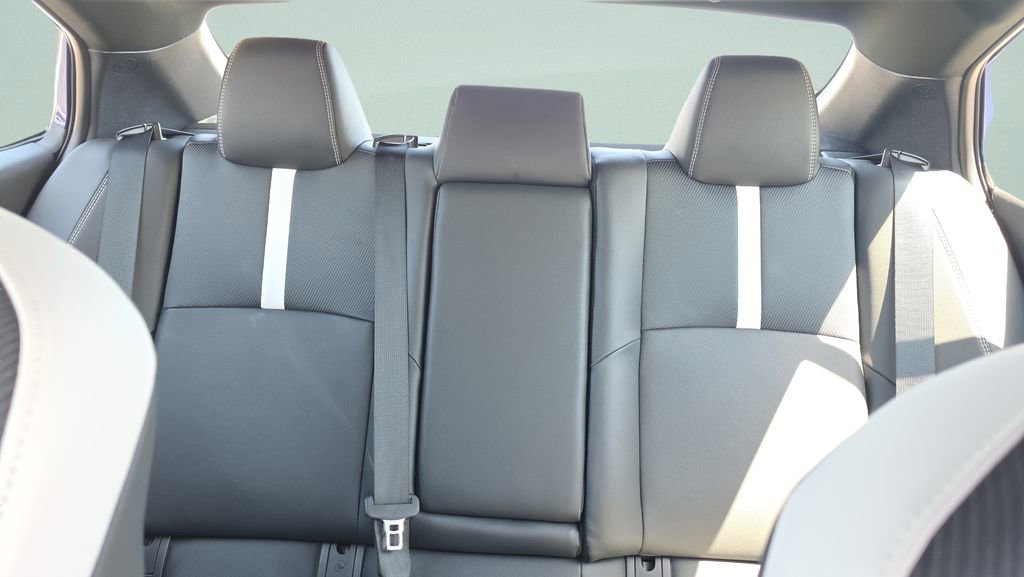 2026 Toyota Camry SE - Photo 10