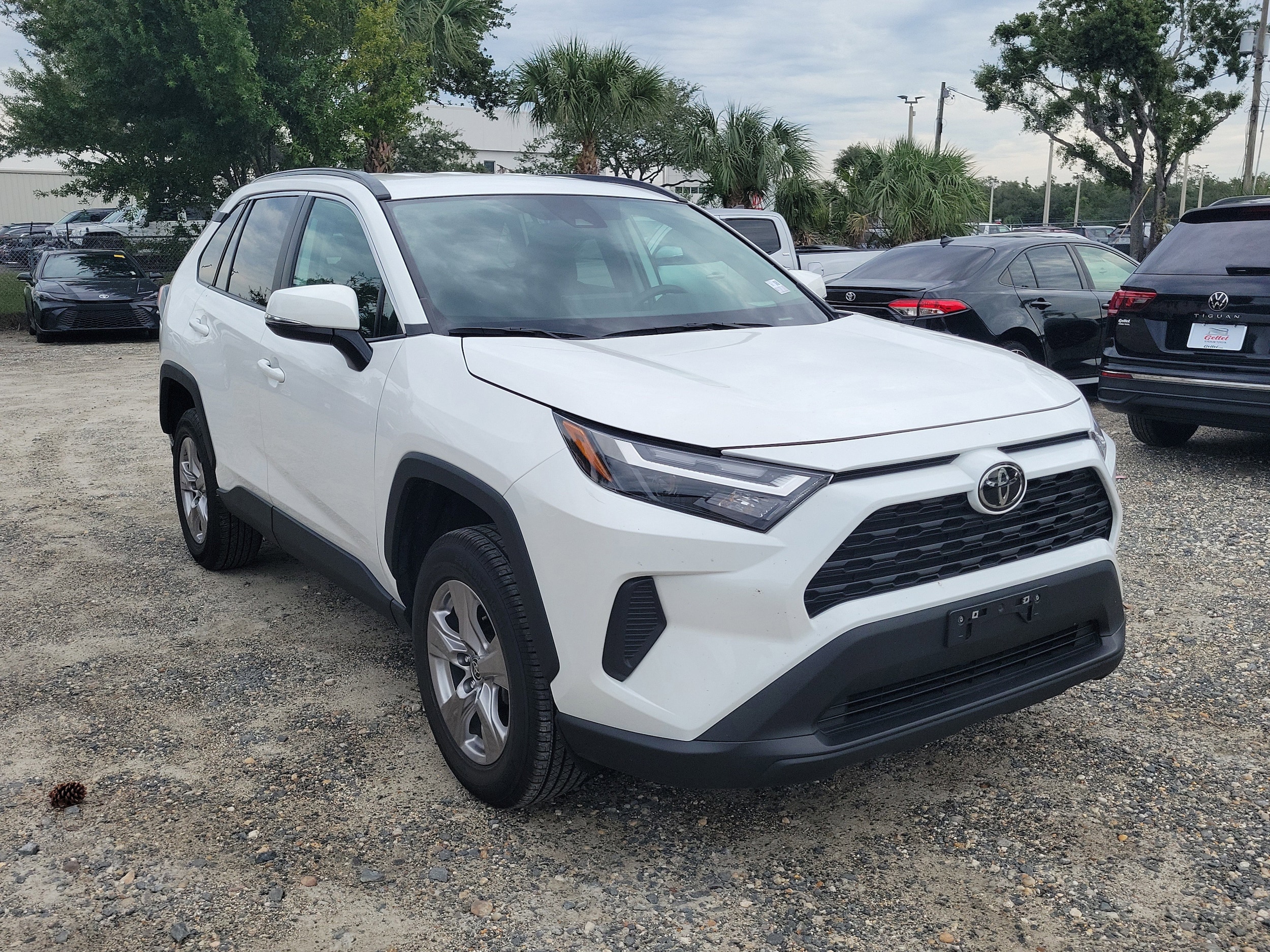 Used 2023 Toyota RAV4 XLE with VIN 2T3W1RFV4PW281420 for sale in Northfield, Minnesota