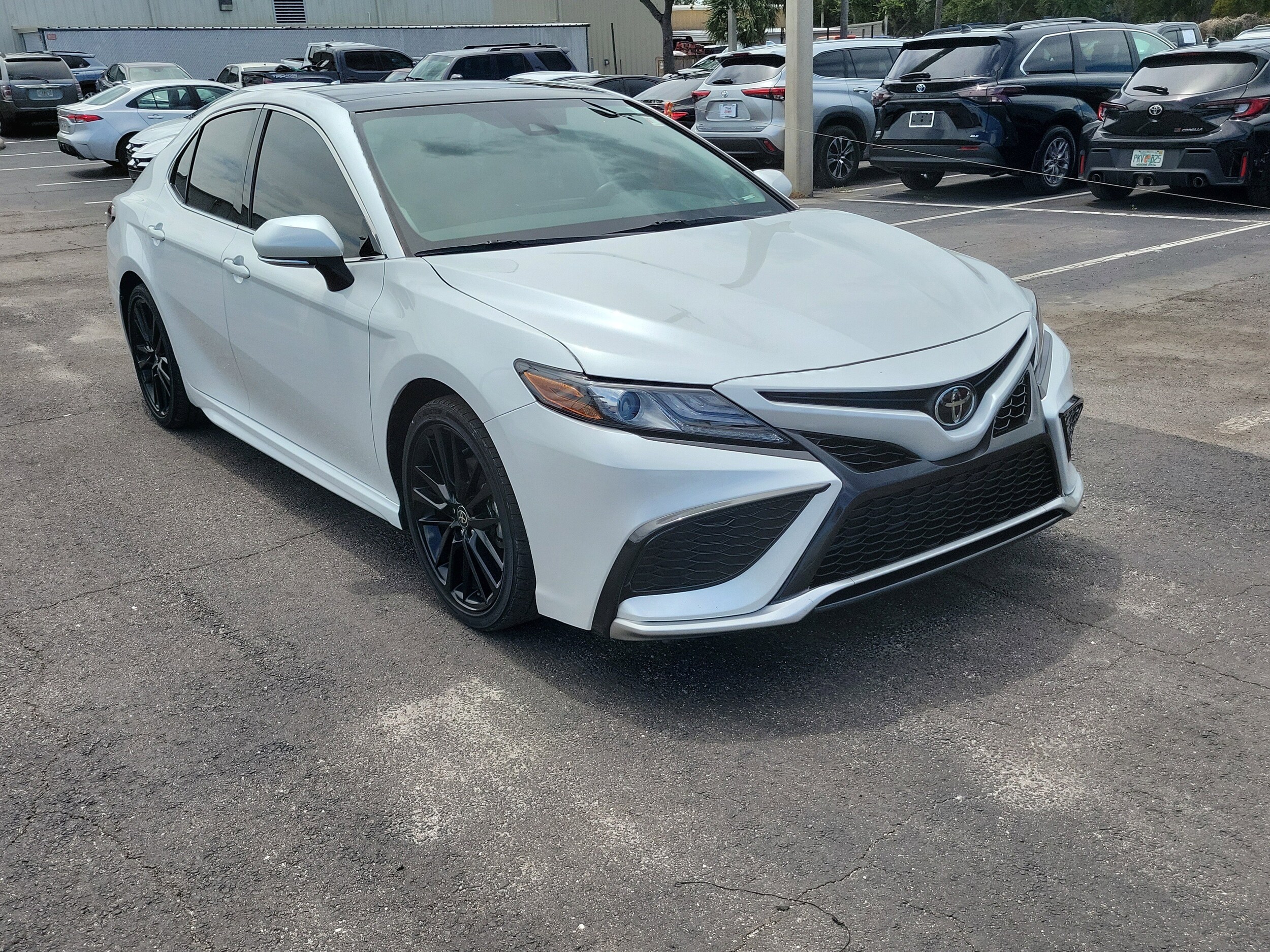 2023 Toyota Camry XSE photo 2