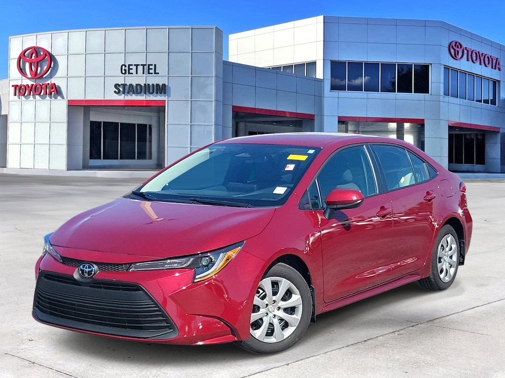 Certified 2025 Toyota Corolla LE Sedan