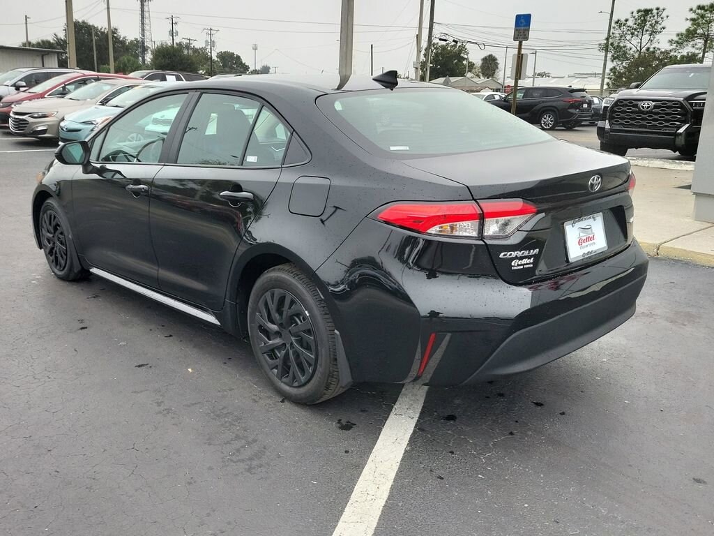 Certified 2025 Toyota Corolla LE Sedan