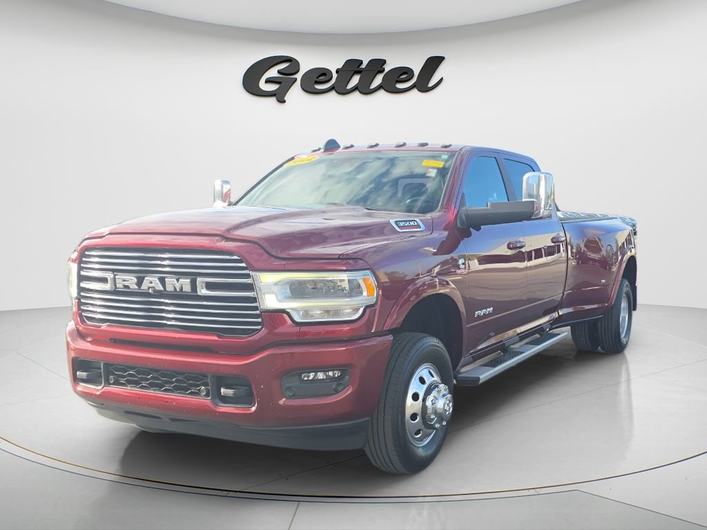 2022 RAM 3500 Laramie 4X4 Crew Cab LWB's photo