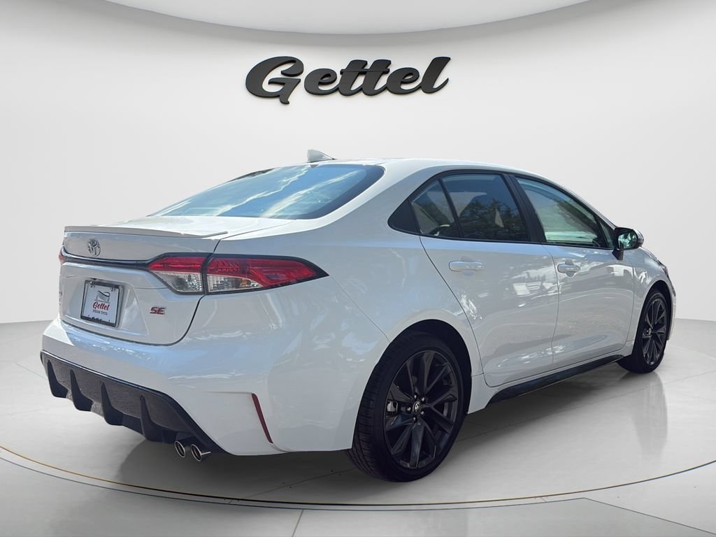 2026 Toyota Corolla SE - Photo 5