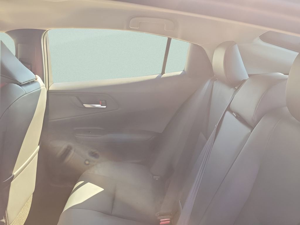 2026 Toyota Prius Plug-in Hybrid XSE - Photo 9