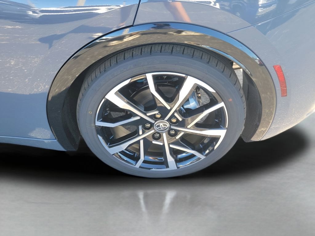 2026 Toyota Prius Plug-in Hybrid XSE - Photo 7