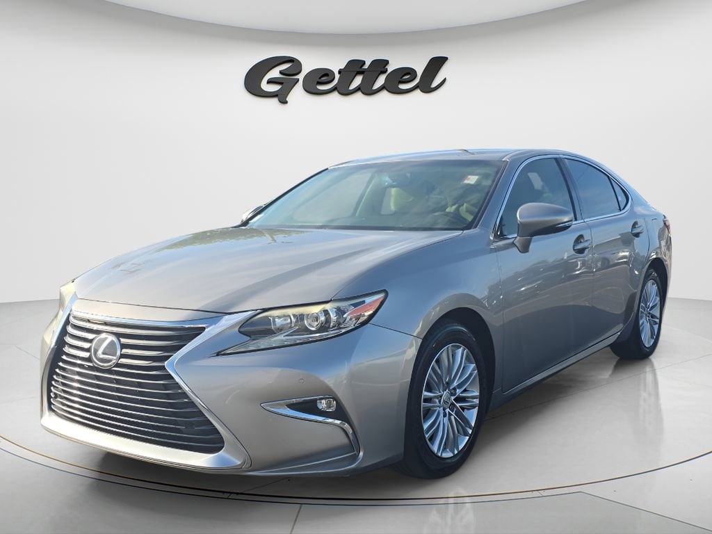 2016 Lexus ES 350 350's photo
