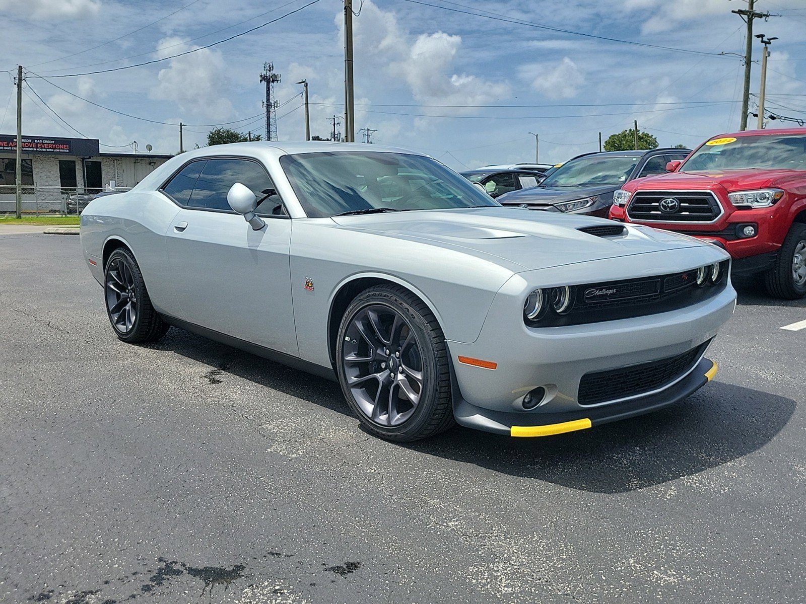 Used 2023 Dodge Challenger R/T with VIN 2C3CDZFJ7PH649875 for sale in Tampa, FL