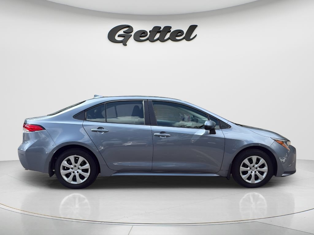 Certified 2025 Toyota Corolla LE Sedan