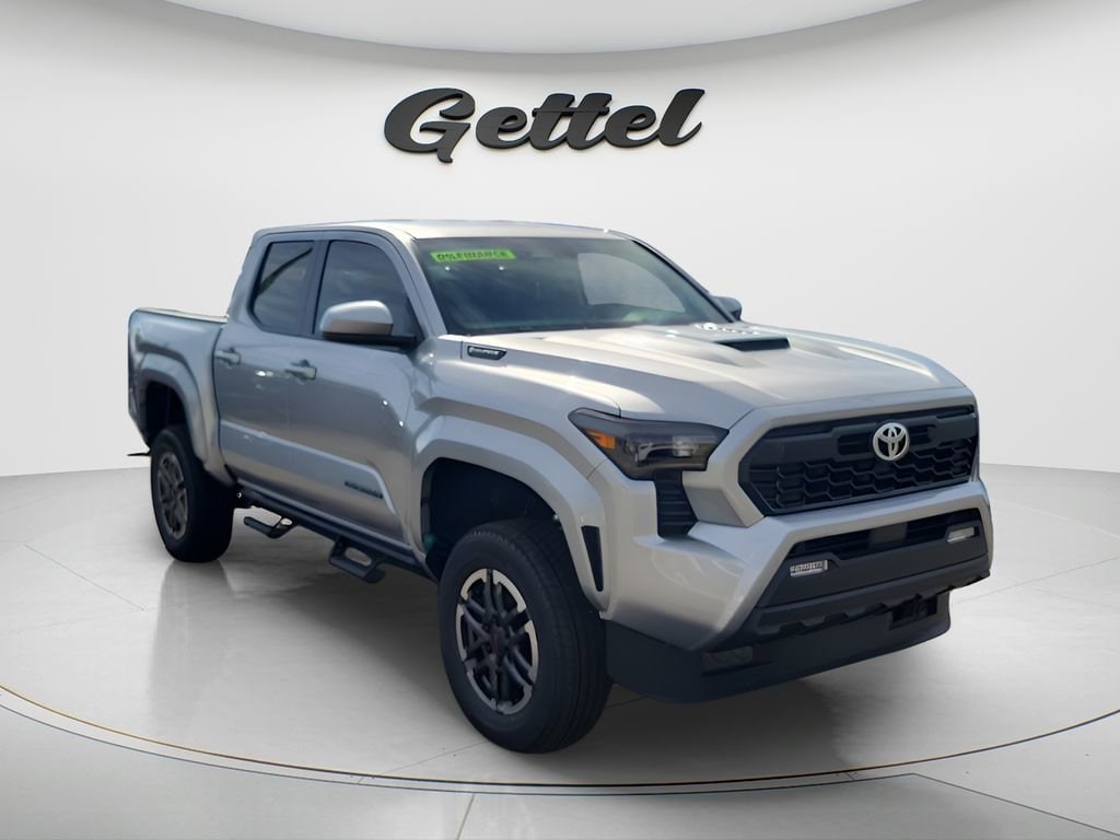 2025 Toyota Tacoma TRD Sport - Photo 2