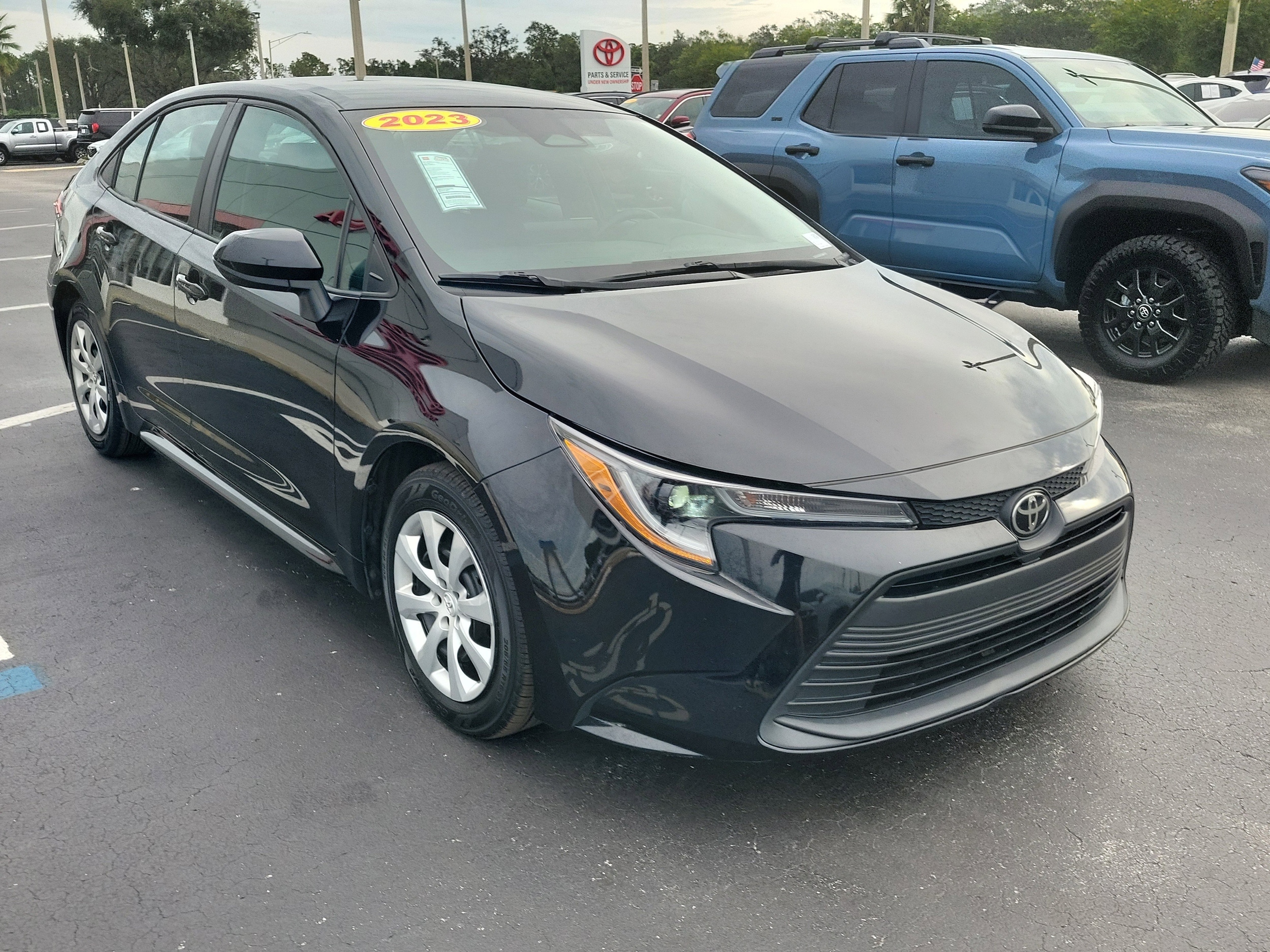 Certified 2023 Toyota Corolla LE with VIN 5YFB4MDE8PP032012 for sale in Kansas City