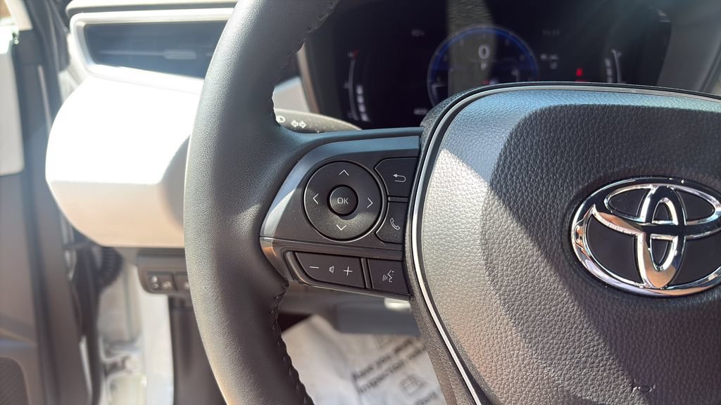 2026 Toyota Corolla SE - Photo 19