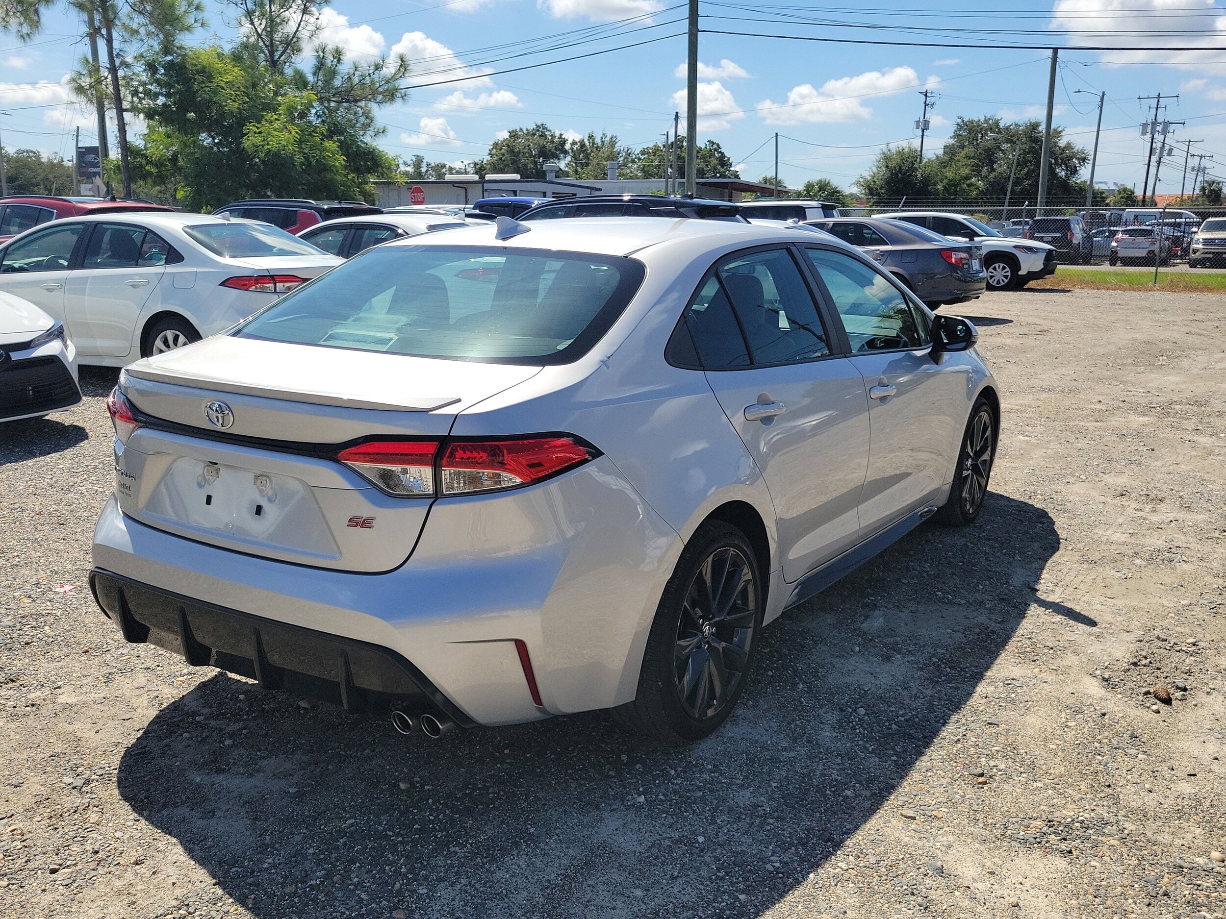 2023 Toyota Corolla SE photo 2