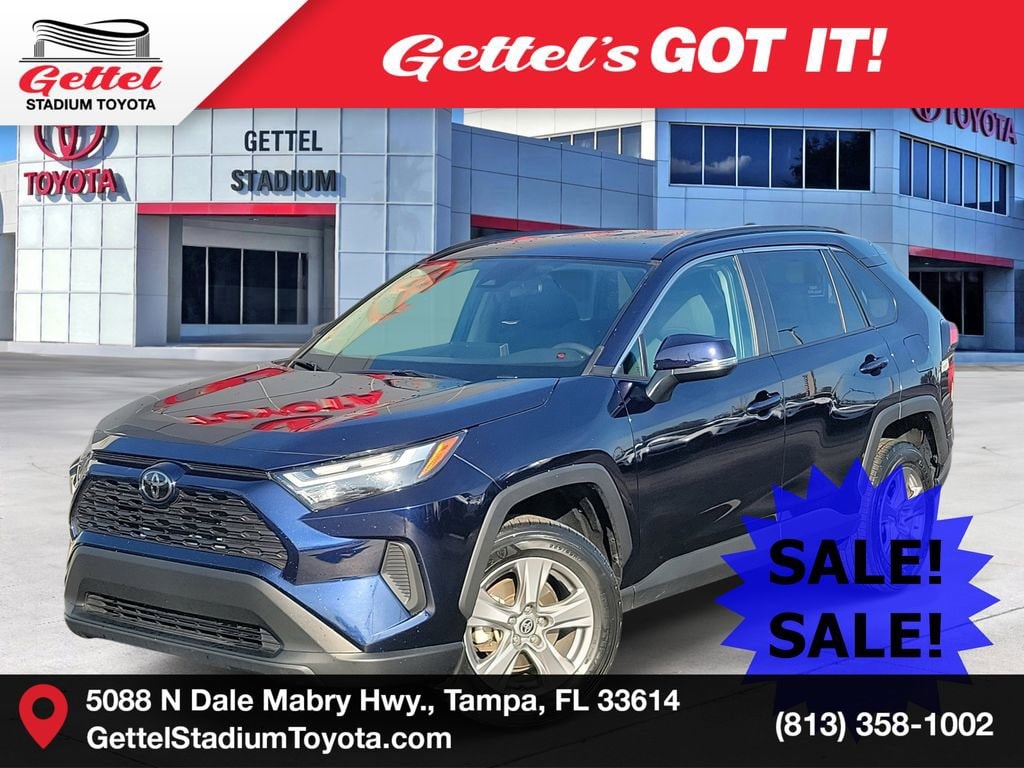 2024 Toyota RAV4 XLE's photo