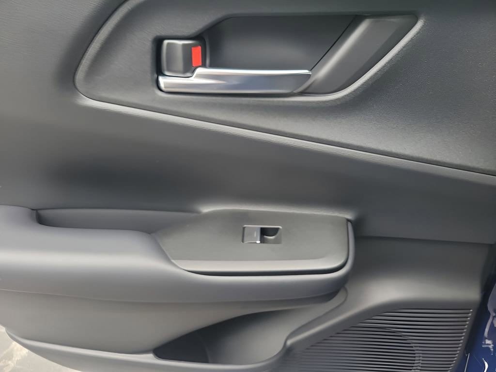2026 Toyota Prius Plug-in Hybrid XSE - Photo 8
