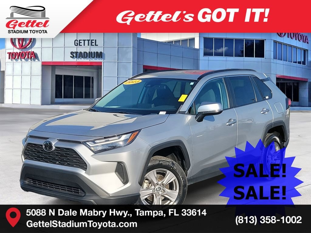 2023 Toyota RAV4 XLE's photo