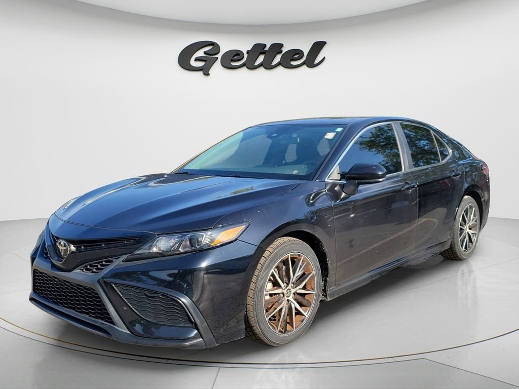 Certified 2021 Toyota Camry SE Sedan