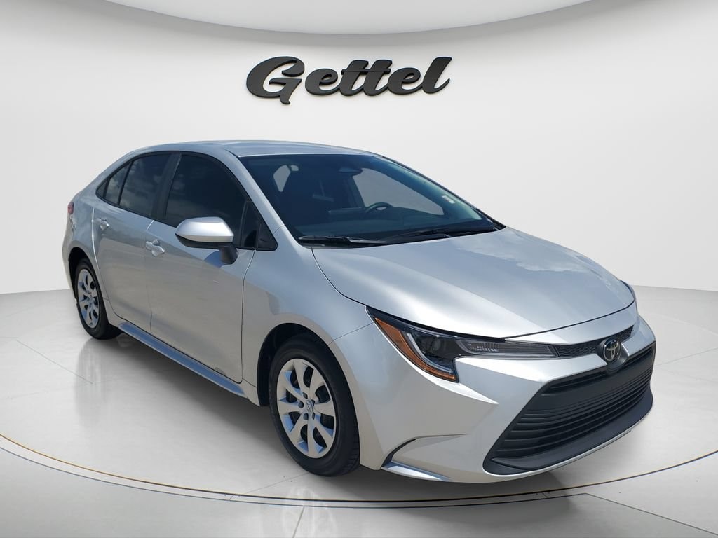 Used 2025 Toyota Corolla LE Sedan