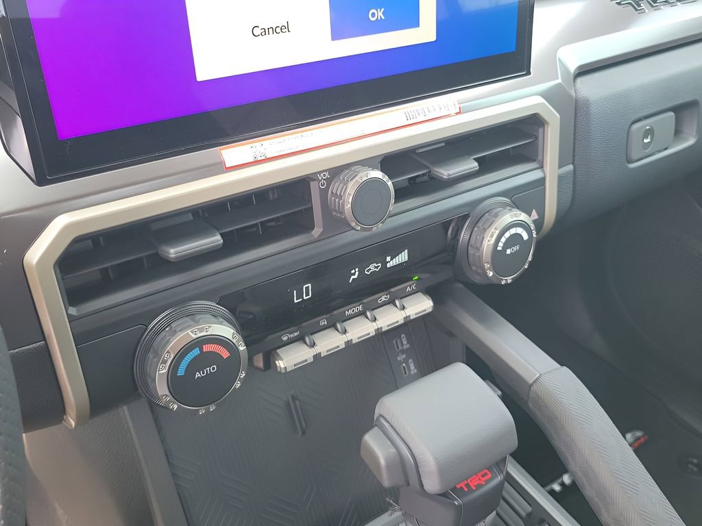 2025 Toyota Tacoma TRD Sport - Photo 21