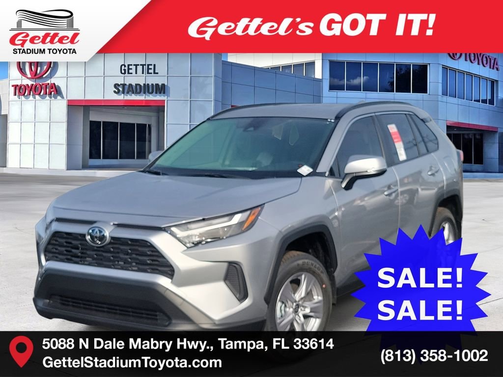 2025 Toyota RAV4 XLE's photo